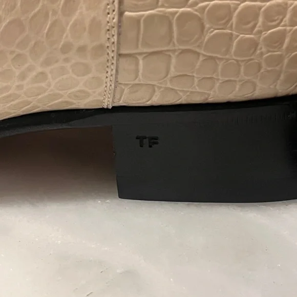 Authentic Tom Ford Kurt Alligator-Embossed Leather Chelsea Boots size 8.5 Tom Ford | Shoes | Tom Ford Kurt Alligator Embossed Chelsea  main image 2
